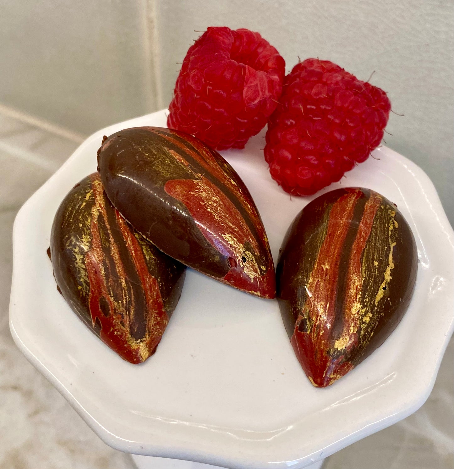 6 Belgian Dark Chocolate Raspberry Bonbons - Confectionery Cuisine